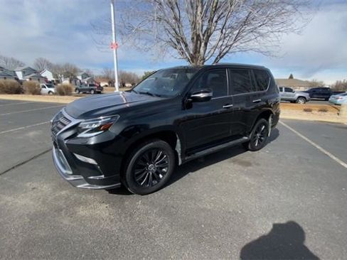 Used 2023 Lexus GX 460 Luxury w/ Sport Design Package image 4