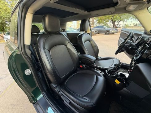 Used 2016 MINI Cooper 2-Door Hardtop image 17