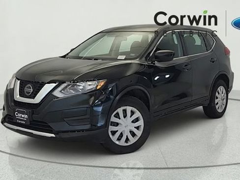 Used 2018 Nissan Rogue S AWD/4WD image 1