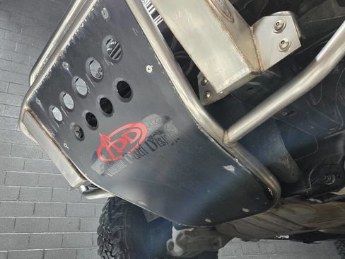 Used 2010 Ford F150 Raptor image 21