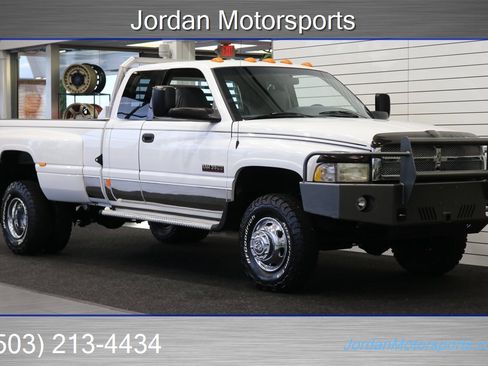 Used 2001 Dodge Ram 3500 Truck ST image 2