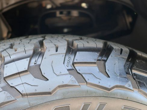 Used 2007 Toyota FJ Cruiser 4WD image 7