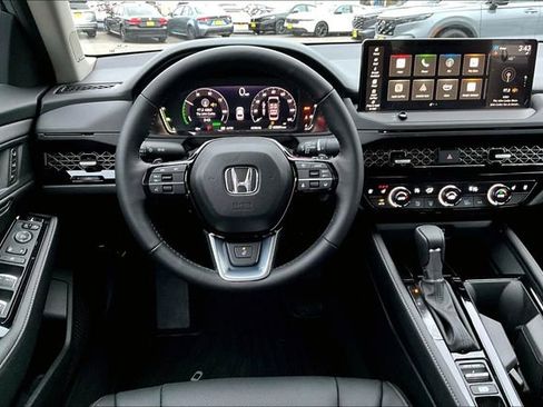 New 2025 Honda Accord Touring image 18
