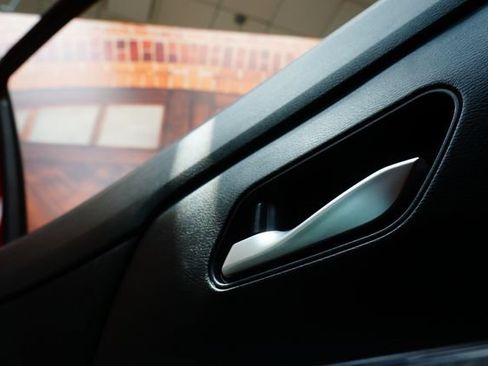 Certified 2025 Nissan Kicks SV AWD/4WD image 29