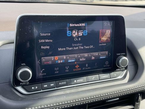 Used 2023 Nissan Rogue S image 24