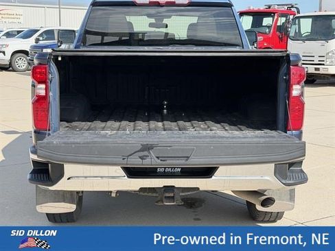 Used 2022 Chevrolet Silverado 2500 LT w/ Convenience Package AWD/4WD image 6