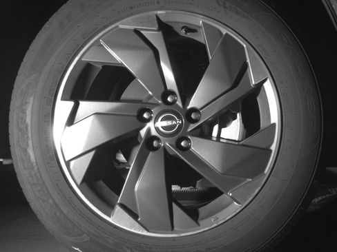 Used 2025 Nissan Rogue SV FWD image 13