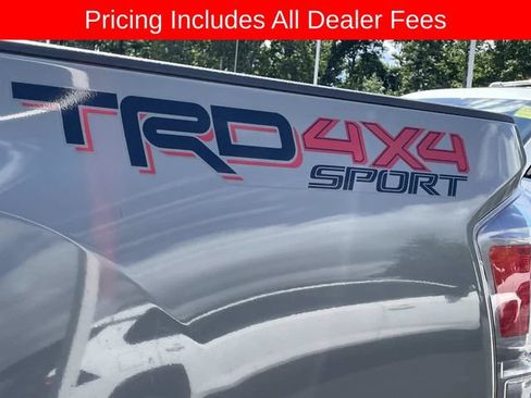 Used 2023 Toyota Tacoma TRD Sport w/ TRD Premium Sport Package AWD/4WD image 6