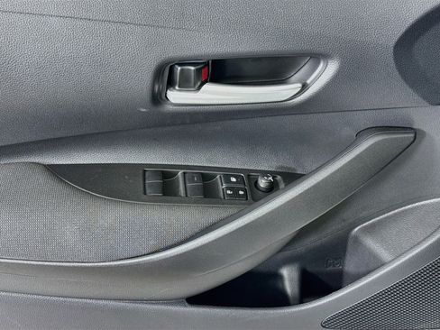 Certified 2026 Toyota Corolla SE w/ SE Package FWD image 17