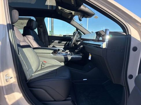 New 2026 Cadillac Escalade IQ Sport 1 w/ LPO, Floor Liner Package image 15