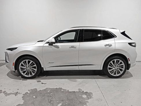 Used 2024 Buick Envision Avenir AWD/4WD image 4