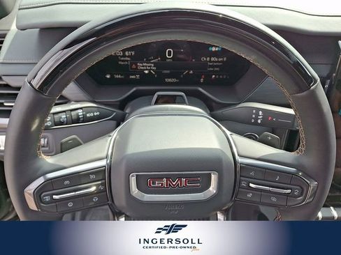 Used 2025 GMC Acadia AT4 w/ Super Cruise Package image 4