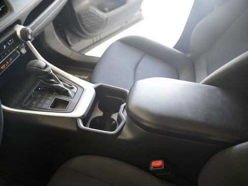 Used 2019 Toyota RAV4 LE w/ All Weather Liner Package AWD/4WD image 21