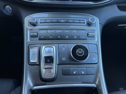 Used 2023 Hyundai Santa Fe SEL image 24