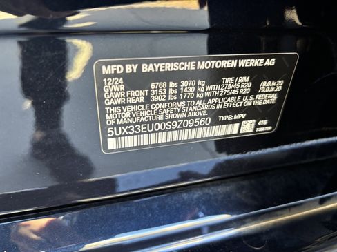 Certified 2025 BMW X5 M60i w/ Executive Package image 37