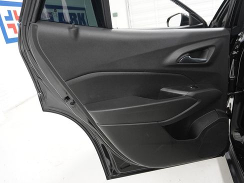 Used 2025 Chevrolet Trax LT w/ Driver Confidence Package image 30