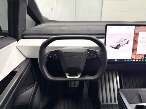Used 2024 Tesla Cybertruck Cyberbeast AWD/4WD image 19