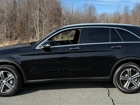 Used 2016 Mercedes-Benz GLC 300 w/ Premium Package image 9