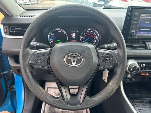 Used 2021 Toyota RAV4 LE AWD/4WD image 20