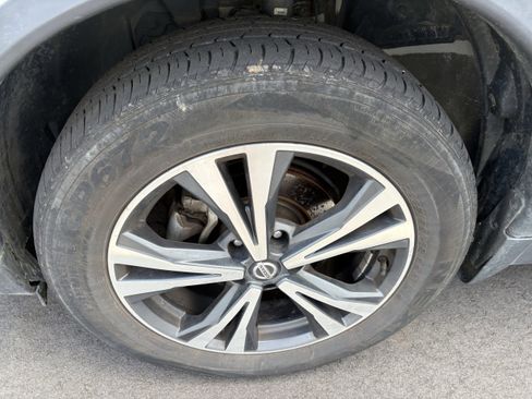 Used 2017 Nissan Rogue SL w/ SL Premium Package AWD/4WD image 10