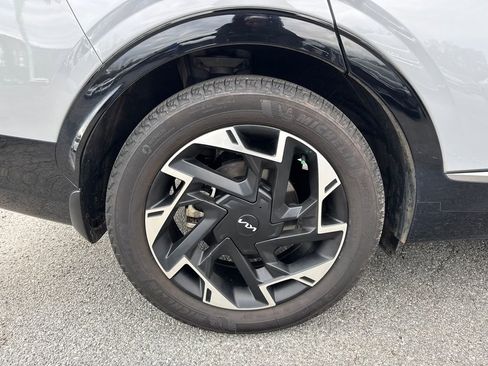 Certified 2024 Kia Sportage SX image 17