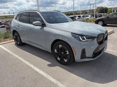 Certified 2025 BMW X3 xDrive30i w/ Premium Package AWD/4WD image 3