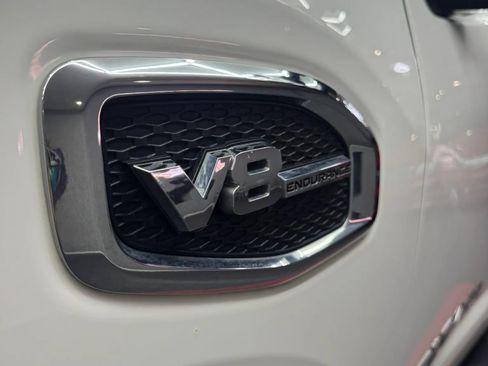 Used 2017 Nissan Titan SV RWD image 5