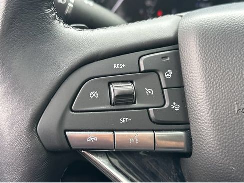 Certified 2023 Cadillac XT6 Premium Luxury FWD image 30