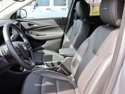 Used 2025 Buick Encore GX Avenir w/ Avenir Convenience Package image 21