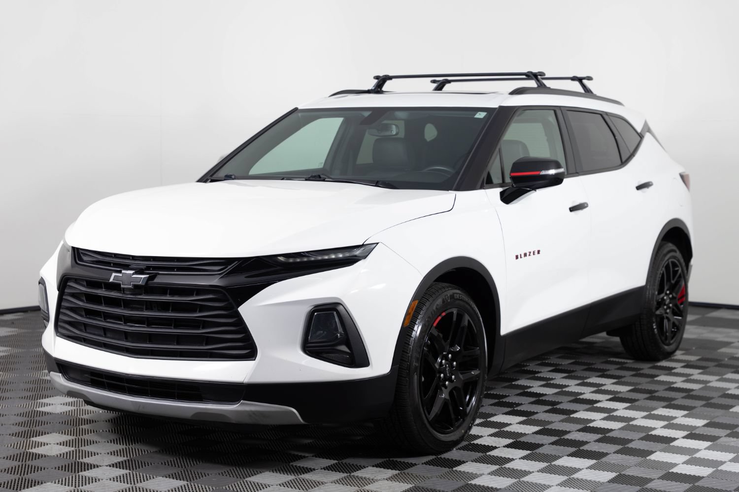 Used 2020 Chevrolet Blazer LT w/ Redline Edition AWD/4WD image 2