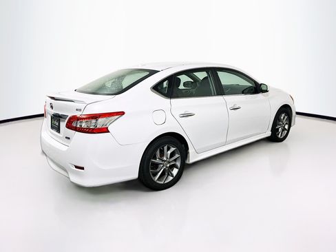 Used 2014 Nissan Sentra SR w/ SR Driver Package FWD image 9