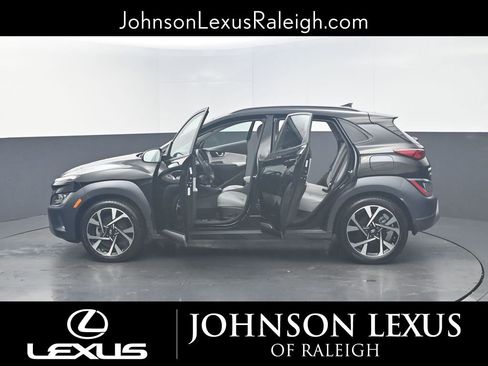 Used 2022 Hyundai Kona Limited w/ Winter Weather Package image 27