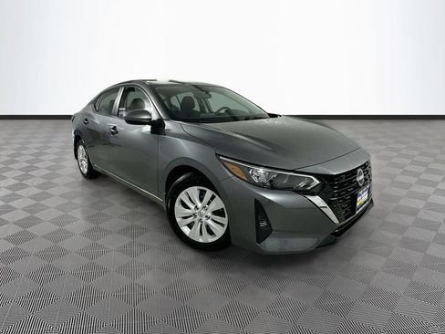 Used 2025 Nissan Sentra S FWD image 33