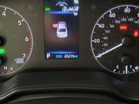 Used 2023 Toyota Corolla LE FWD image 2