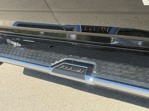 Used 2024 RAM 2500 Big Horn w/ Bed Utility Group image 13