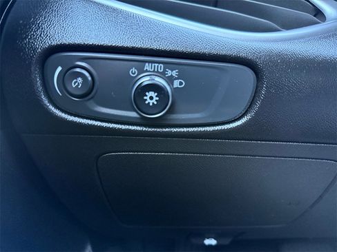 Certified 2024 Chevrolet Malibu LT image 24