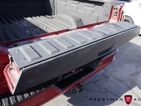 Used 2022 GMC Sierra 2500 AT4 w/ AT4 Preferred Package image 8