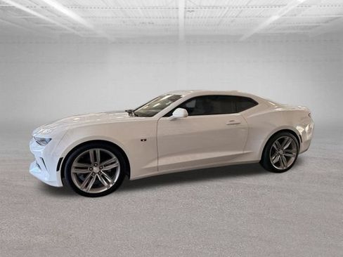 Used 2016 Chevrolet Camaro LT RWD image 4
