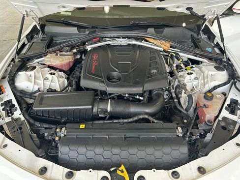 Used 2018 Alfa Romeo Giulia RWD image 11