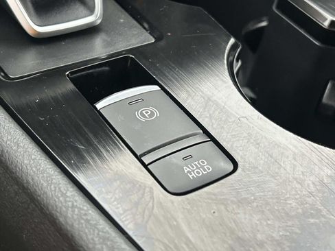 Certified 2023 Nissan Rogue SV AWD/4WD image 26