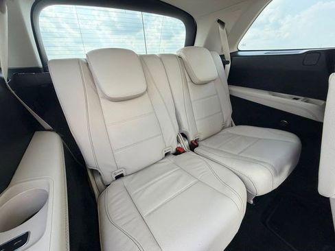 Used 2024 Mercedes-Benz GLS 580 4MATIC w/ Warmth & Comfort Package image 20