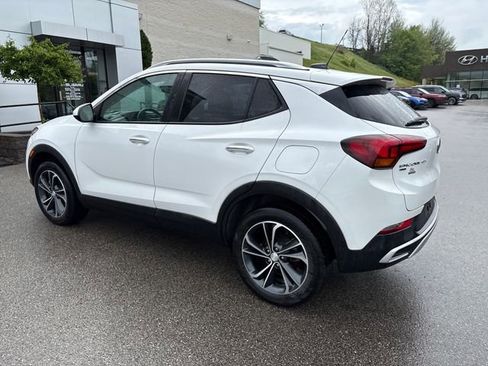 Used 2023 Buick Encore GX Select w/ Safety Package II AWD/4WD image 3