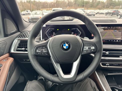 New 2026 BMW X5 xDrive40i w/ Climate Comfort Package image 18