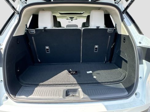 Used 2027 INFINITI QX60 Pure w/ Cargo Package FWD image 28