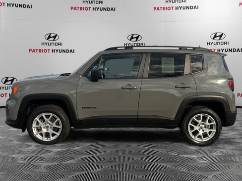 Used 2022 Jeep Renegade Latitude w/ Sun/Sound Group AWD/4WD image 6