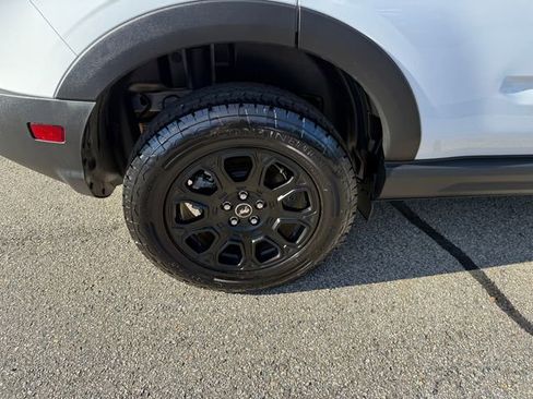 Used 2025 Ford Bronco Sport Badlands image 26