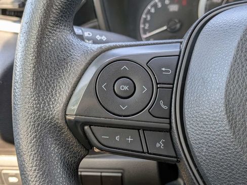 Used 2022 Toyota Corolla LE FWD image 23