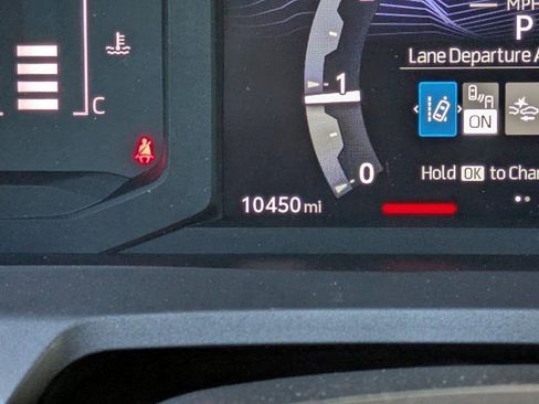 Used 2025 Toyota Tacoma SR5 image 23