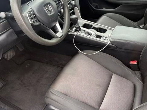 Used 2020 Honda Accord LX image 5