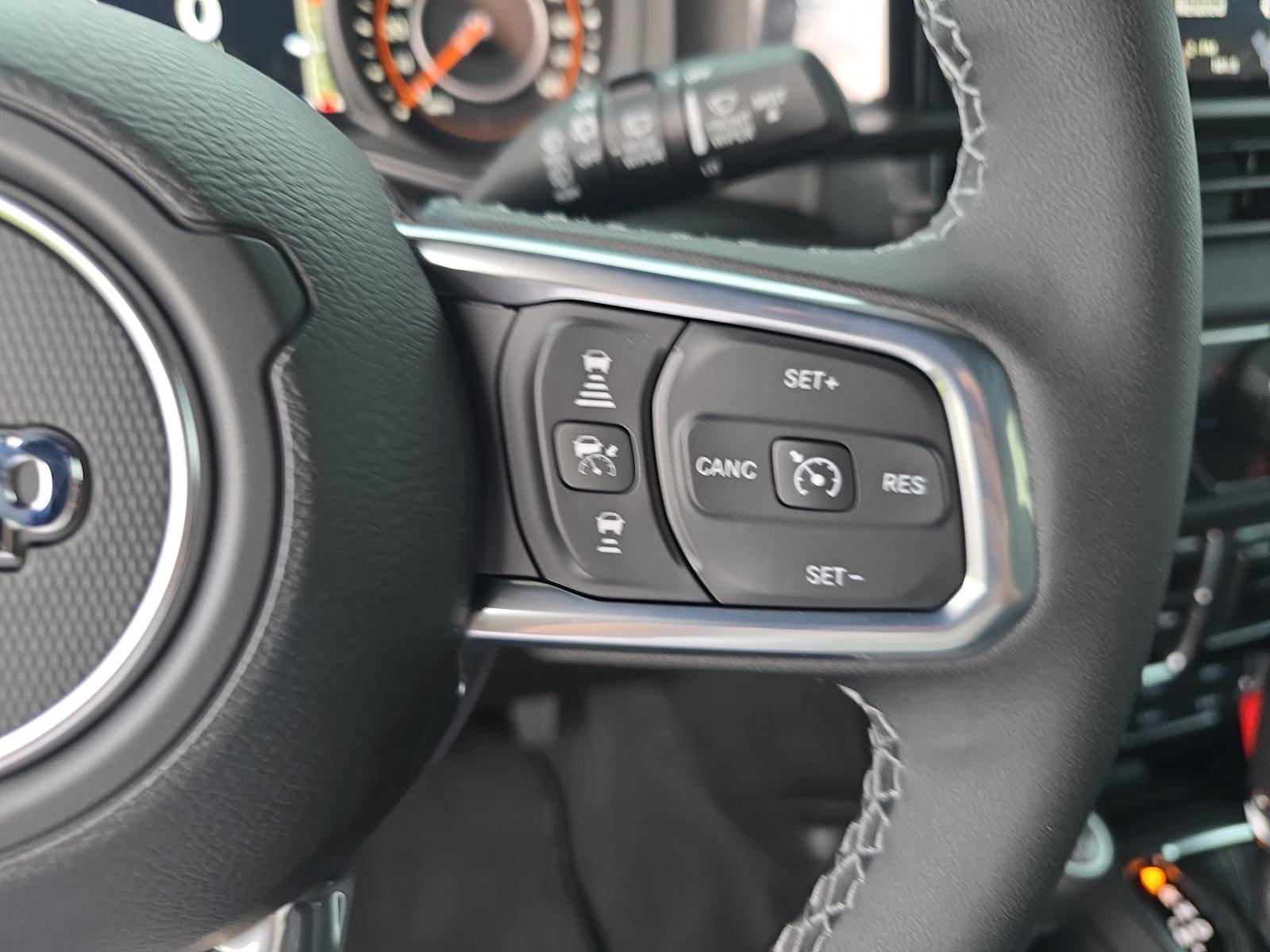 New 2026 Jeep Wrangler Unlimited Sahara AWD/4WD image 17